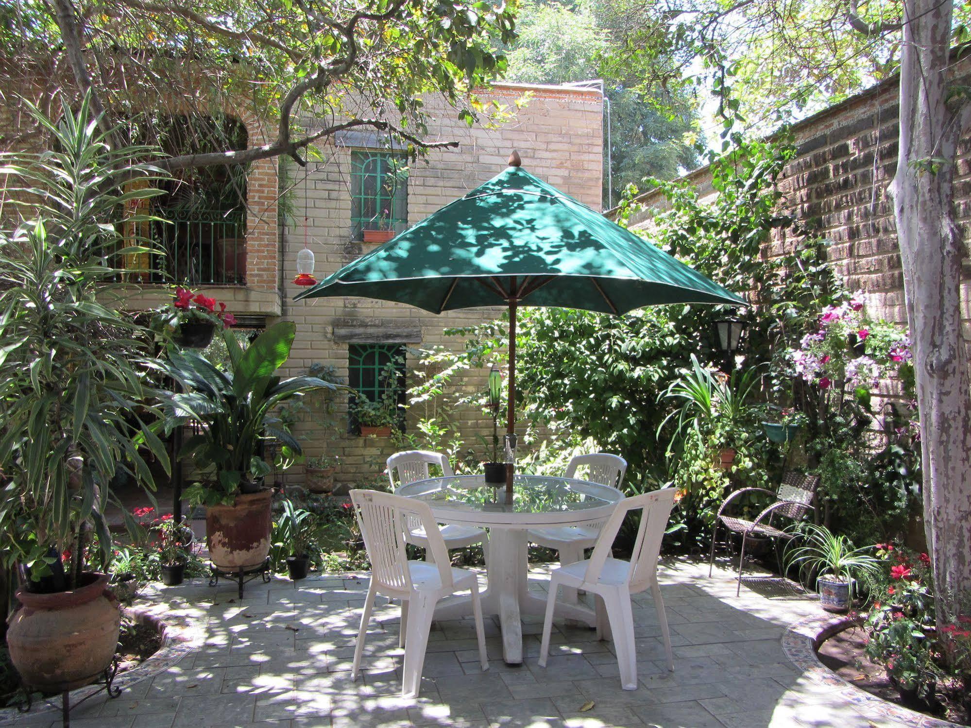 Casa Del Retono Bed & Breakfast Tlaquepaque Exterior photo